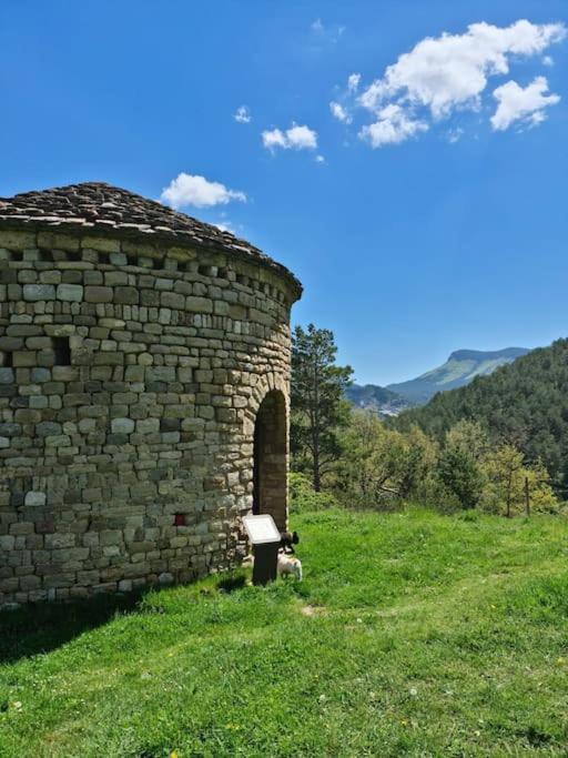 Precioso Apartamento En El Pirineo Catalan La Pobla de Lillet Bagian luar foto