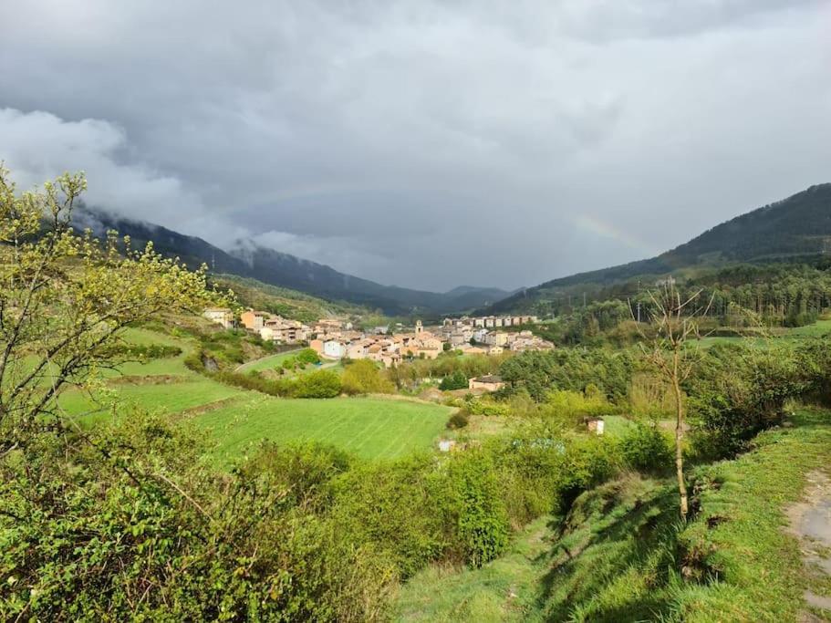 Precioso Apartamento En El Pirineo Catalan La Pobla de Lillet Bagian luar foto