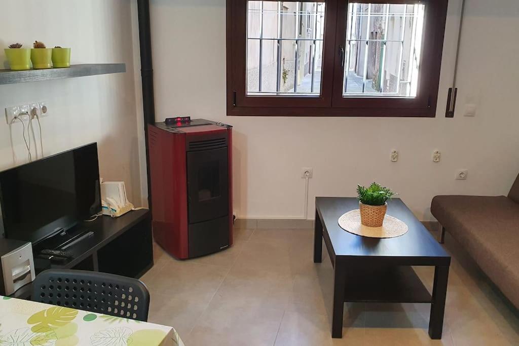 Precioso Apartamento En El Pirineo Catalan La Pobla de Lillet Bagian luar foto